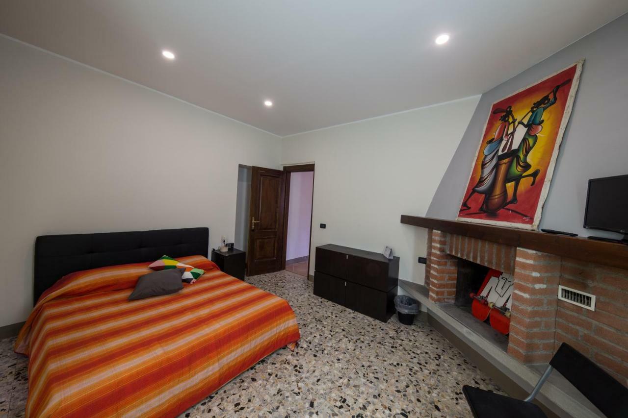 Wake Surf House Bed and Breakfast Sulzano Buitenkant foto