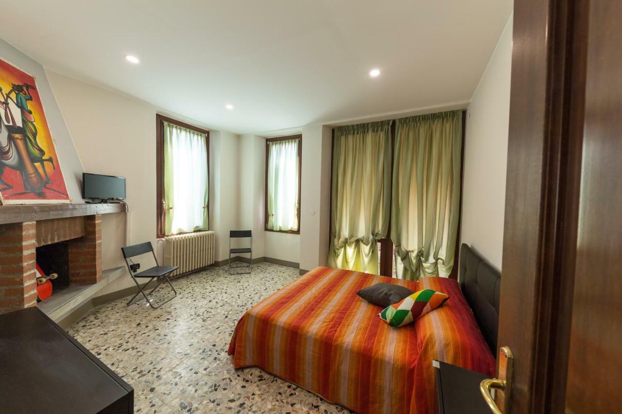 Wake Surf House Bed and Breakfast Sulzano Buitenkant foto